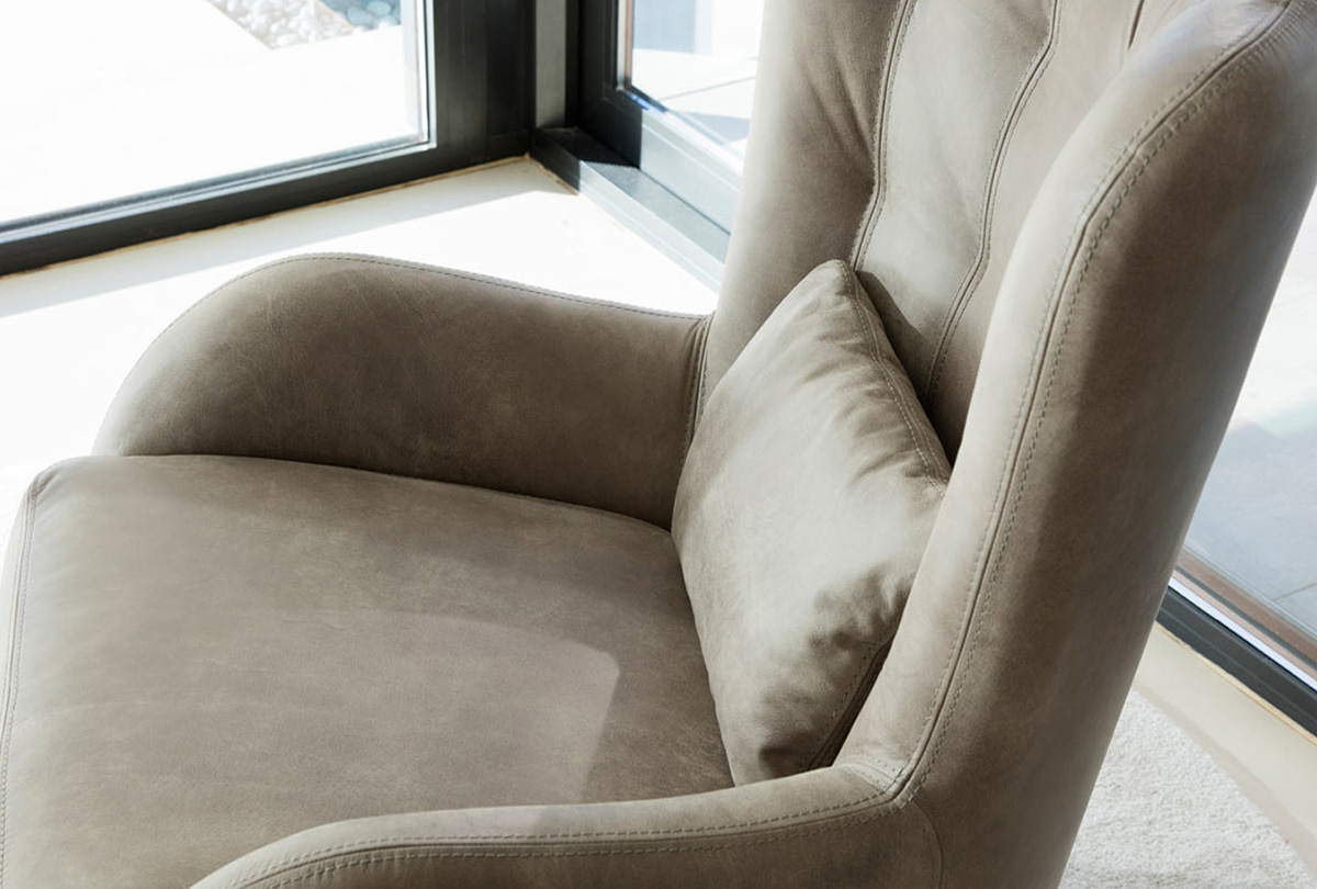 Aston by simplysofas.in